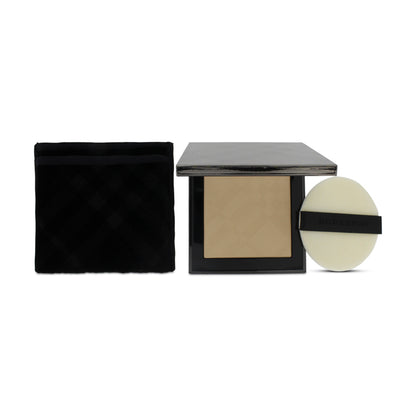 Burberry Sheer Luminous Pressed Powder 12 Ochre Nude (Blemished Box)