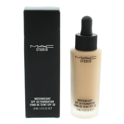 MAC Studio Waterweight SPF 30 Foundation - NC40