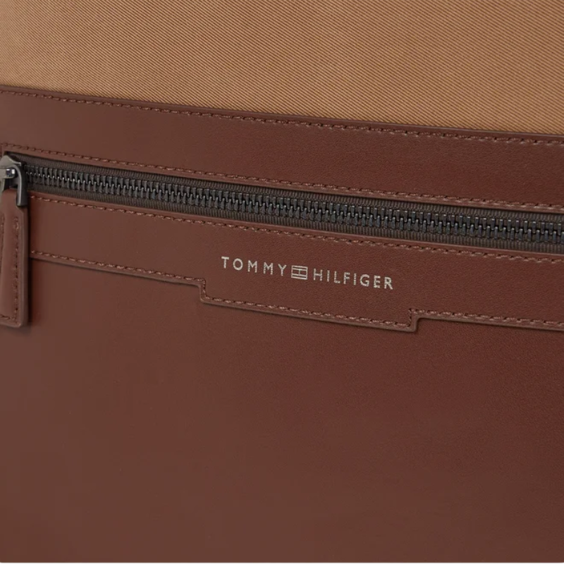 Tommy Hilfiger Classic Dome Backpack Brown AM0AM12228