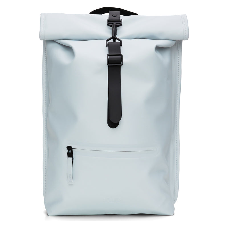 Rains Rolltop Rucksack W3 Wind light blue – front view