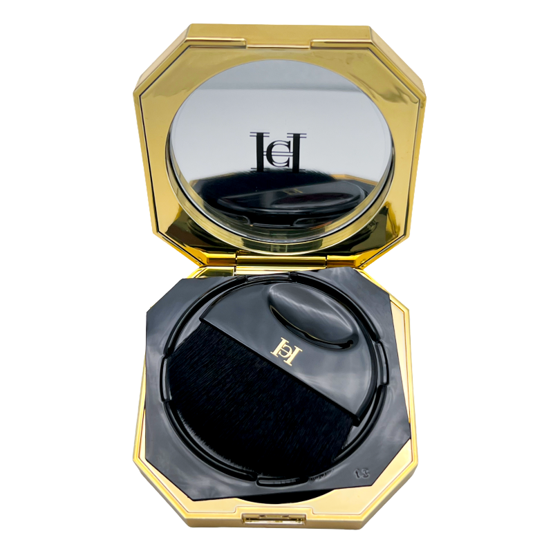 Carolina Herrera Fabulous Skin The Compact Green Waves Case