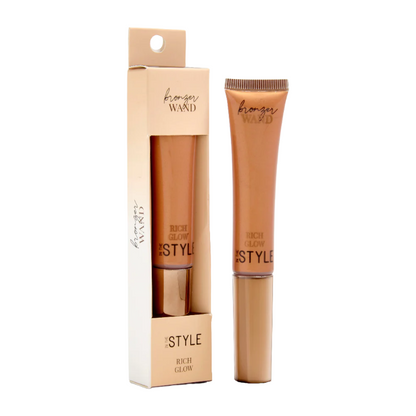 In The Style Bronzer Wand Rich Glow